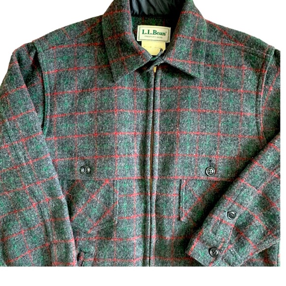 Vintage L.L. Bean Men’s Wool Plaid Cape Style Cape Style Shirt Jacket Size S - Picture 4 of 9